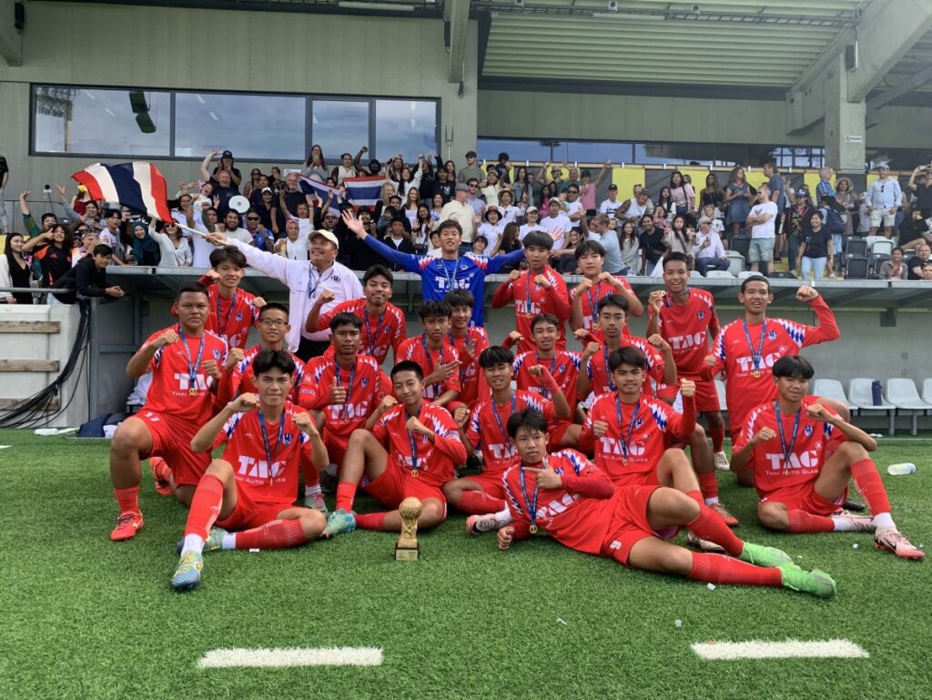 ฝูงบินพิฆาต” ​สุวรรณภูมิ เอฟซี สร้างประวัติศาสตร์ล้มทีมชั้นนำทั้งจากทวีปยุโรป และอเมริกาใต้ คว้าแชมป์ รายการระดับโลก “โกเธิยคัพ 2024” ประเทศสวีเดน