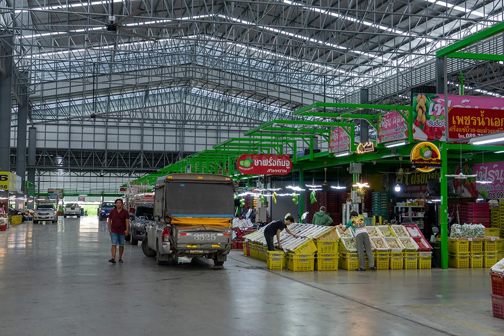 ไอยราธานี ทุ่มทุนกว่า 1,000 ล้านบาท ผุดตลาดผลไม้ไอยรา 2 พร้อมยกระดับบริการ ช็อปผลไม้ 24 ชม. แบบ Drive-Tru บนพื้นที่กว่า 60 ไร่