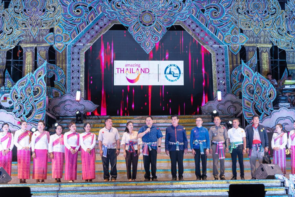 มหกรรมหมอลำอีสาน 2568 ปิดฉากสุดประทับใจ ศรีบุญเรือง-หนองบัวลำภู ม่วนซื่นถ้วนหน้า สร้างปรากฏการณ์กระตุ้นเศรษฐกิจท้องถิ่น